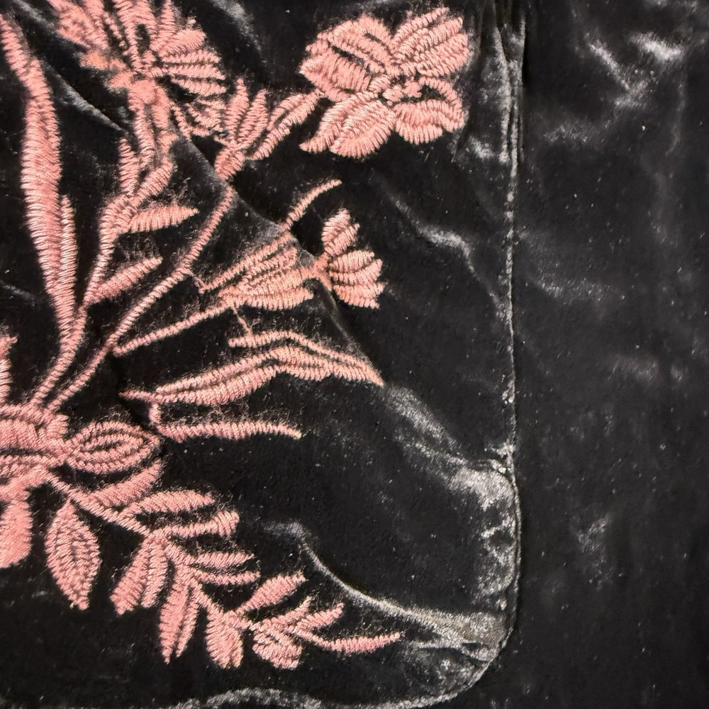 Johnny Was Workshop Vaiora Heavy Blazer Women's L Black Velvet Pink Embroidery - Picture 6 of 8